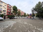Продаётся 3-комн. вторичка 55 м², м. Халглар Достлугу, photo 1 from 8