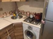 Satılır 2 otaqlı köhnə tikili 60 m², Qaraçuxur q., photo 2 from 8