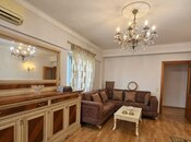 Satılır 2 otaqlı köhnə tikili 65 m², Şah İsmayıl Xətai m., photo 1 from 8