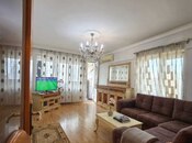 Satılır 2 otaqlı köhnə tikili 65 m², Şah İsmayıl Xətai m., photo 2 from 8