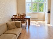 Satılır 2 otaqlı köhnə tikili 55 m², İnşaatçılar m., photo 1 from 6