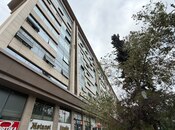 Satılır 2 otaqlı köhnə tikili 75 m², Gənclik m., photo 1 from 8