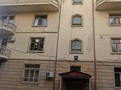 Продаётся 4-комн. вторичка 169.5 м², пос. 8-й мкр, photo 1 from 8