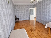 Satılır 2 otaqlı köhnə tikili 61 m², Massiv D q., photo 2 from 7