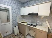 Satılır 3 otaqlı köhnə tikili 50 m², Qara Qarayev m., photo 6 from 8