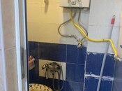 Satılır 3 otaqlı köhnə tikili 90 m², İnşaatçılar m., photo 8 from 8
