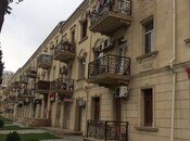 Satılır 3 otaqlı köhnə tikili 54 m², Bakıxanov q., photo 1 from 4