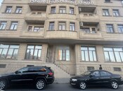 Satılır  obyekt 1 100 m², Azadlıq Prospekti m., photo 1 from 8