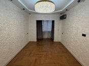 Satılır 4 otaqlı köhnə tikili 110 m², Xalqlar Dostluğu m., photo 2 from 8