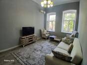 Satılır 4 otaqlı köhnə tikili 130 m², Nizami m., photo 2 from 8