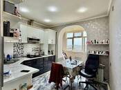 Продаётся 3-комн. вторичка 75 м², Бинагадинский р., photo 1 from 8