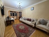 Продаётся 2-комн. вторичка 68 м², Хатаинский р., photo 1 from 8