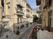 Satılır 5 otaqlı köhnə tikili 140 m², Nizami m., photo 3 from 8