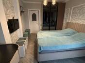 Продается 4-комн. вторичка 110 м², м. Ази Асланов, photo 4 from 8