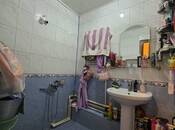 Satılır 2 otaqlı köhnə tikili 60 m², Xalqlar Dostluğu m., photo 8 from 8