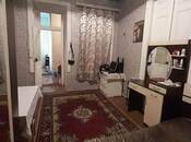 Satılır 2 otaqlı köhnə tikili 75 m², Nizami m., photo 2 from 8