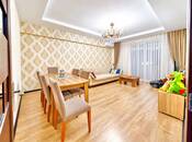 Продается 3-комн. вторичка 85 м², м. Кара Караев, photo 1 from 8