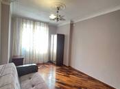 Продаётся 3-комн. вторичка 80 м², м. Ази Асланов, photo 3 from 8