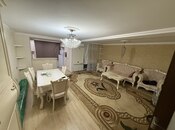 Satılır 3 otaqlı köhnə tikili 90 m², İnşaatçılar m., photo 1 from 8