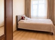 Satılır 2 otaqlı köhnə tikili 55 m², Elmlər Akademiyası m., photo 2 from 4