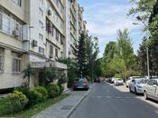 Satılır 2 otaqlı köhnə tikili 63 m², Gənclik m., photo 2 from 8