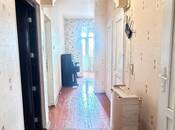 Продается 2-комн. вторичка 60 м², м. Ази Асланов, photo 1 from 8