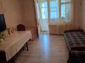 Satılır 2 otaqlı köhnə tikili 56 m², İnşaatçılar m., photo 2 from 8