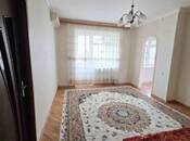 Продаётся 2-комн. вторичка 52 м², м. Элмляр Академиясы, photo 1 from 7