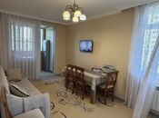 Satılır 2 otaqlı köhnə tikili 45 m², Azadlıq Prospekti m., photo 2 from 8