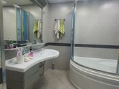 Satılır 3 otaqlı köhnə tikili 70 m², İnşaatçılar m., photo 8 from 8