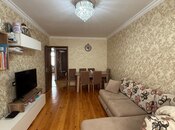 Satılır 2 otaqlı köhnə tikili 65 m², Xalqlar Dostluğu m., photo 2 from 8