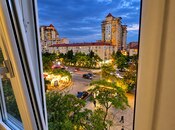 Продаётся 2-комн. вторичка 45 м², м. Кара Караев, photo 1 from 8