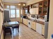 İcarəyə verilir 3 otaqlı yeni tikili 180 m², 28 May m., photo 3 from 8