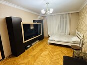 Satılır 1 otaqlı köhnə tikili 30 m², Elmlər Akademiyası m., photo 2 from 8
