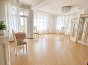 Продается 3-комн. вторичка 140 м², м. Низами, photo 2 from 8