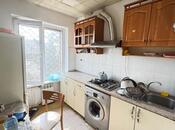 Satılır 2 otaqlı köhnə tikili 45 m², Qara Qarayev m., photo 8 from 8
