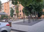 Продаётся 4-комн. вторичка 85 м², м. Кара Караев, photo 1 from 8