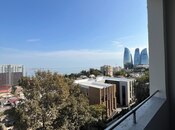 Продается 3-комн. вторичка 105 м², м. Ичеришехер, photo 1 from 8