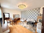 Satılır 5 otaqlı köhnə tikili 230 m², Yasamal r., photo 2 from 8
