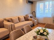 Satılır 3 otaqlı köhnə tikili 70 m², Bakıxanov q., photo 1 from 8