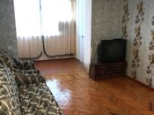 Satılır 3 otaqlı köhnə tikili 65 m², Elmlər Akademiyası m., photo 2 from 8