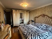 Satılır 3 otaqlı köhnə tikili 70 m², Yasamal r., photo 2 from 8