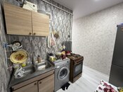 Satılır 2 otaqlı köhnə tikili 65 m², İnşaatçılar m., photo 8 from 8