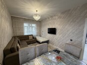 Satılır 2 otaqlı köhnə tikili 65 m², İnşaatçılar m., photo 2 from 8