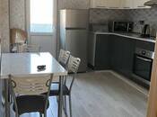 Satılır 2 otaqlı köhnə tikili 60 m², Qaraçuxur q., photo 1 from 8