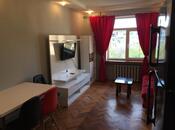 Satılır 3 otaqlı köhnə tikili 55 m², Xalqlar Dostluğu m., photo 1 from 8