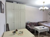 Satılır 1 otaqlı köhnə tikili 35 m², Qara Qarayev m., photo 2 from 8