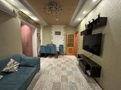 Продается 2-комн. вторичка 40 м², м. Гянджлик, photo 1 from 8