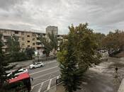 Satılır 2 otaqlı köhnə tikili 60 m², Elmlər Akademiyası m., photo 1 from 8