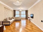 Satılır 4 otaqlı köhnə tikili 235 m², Nərimanov r., photo 1 from 8